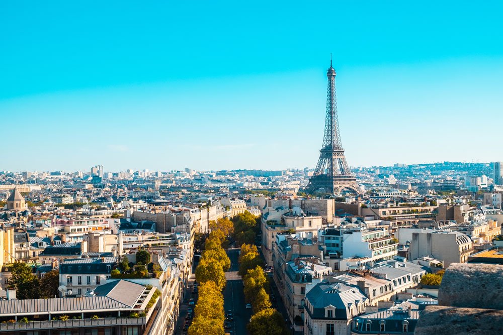 Corpo Bueno Estética agora em Paris-França